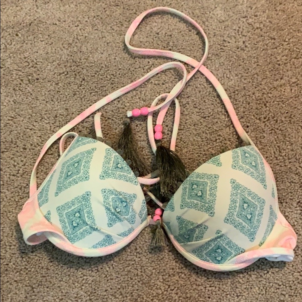 Victoria’s Secret bikini top